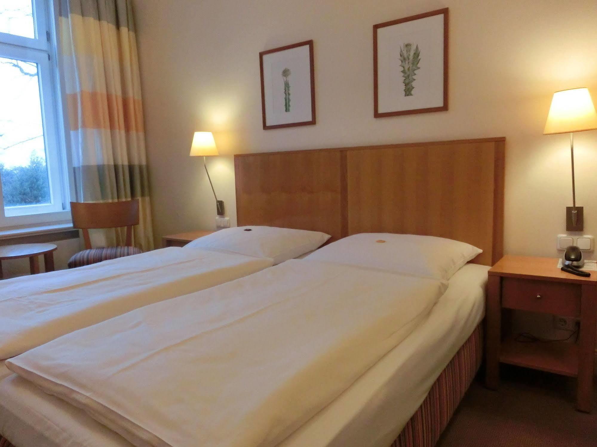 Park Am Lindenplatz Hotel 3*