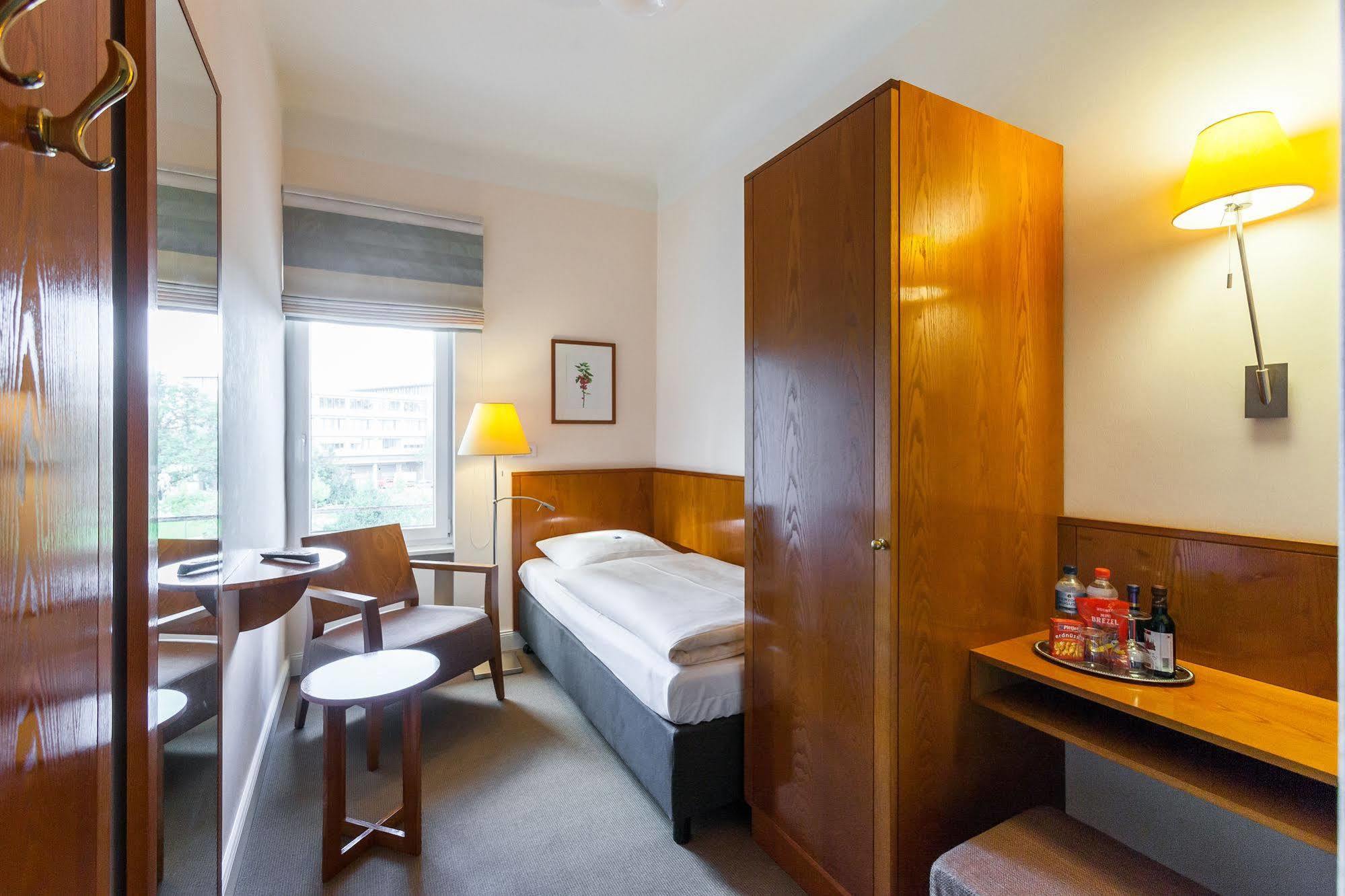 Hotel Park Am Lindenplatz 3*