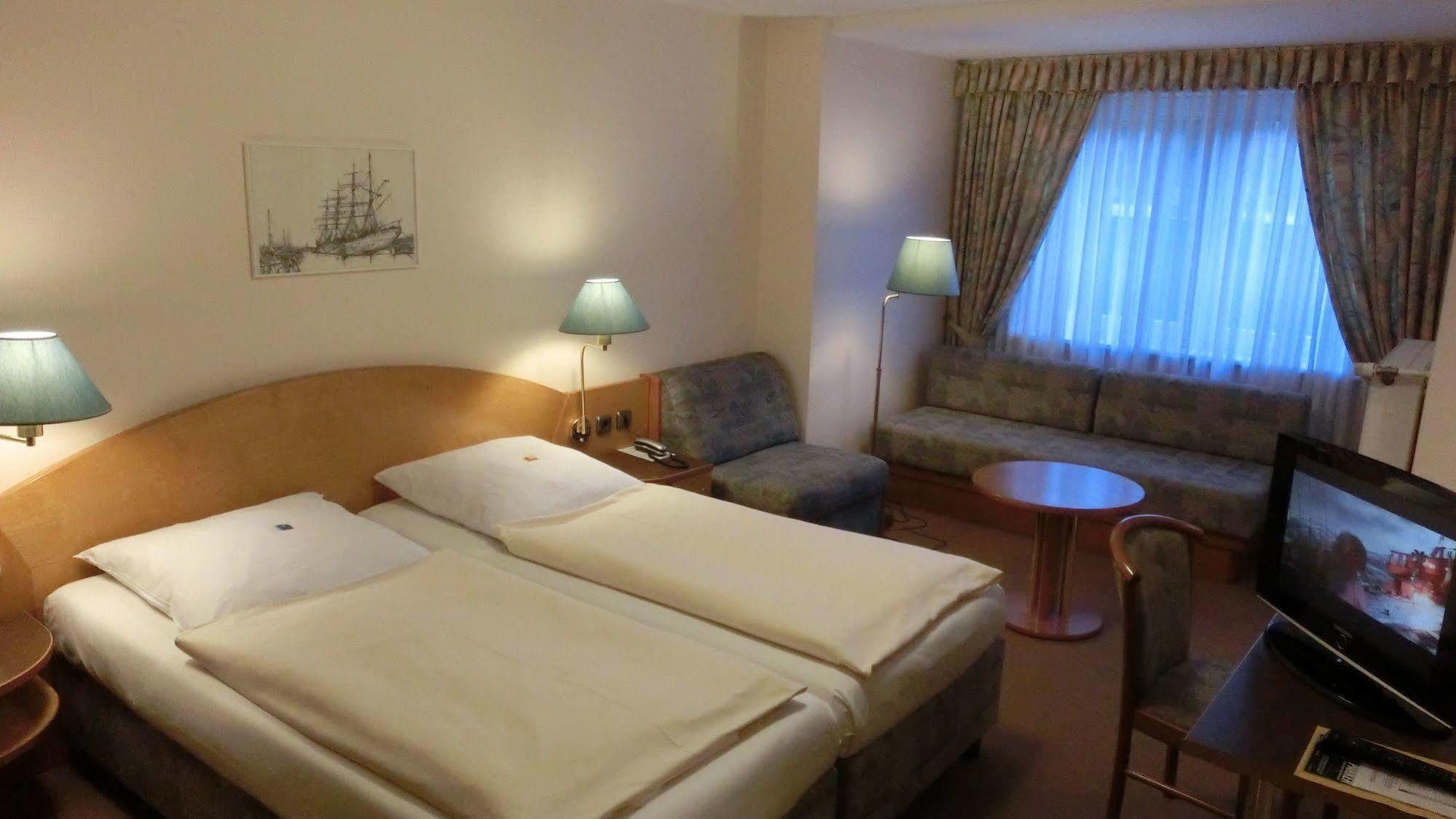 Hotel Park Am Lindenplatz 3*
